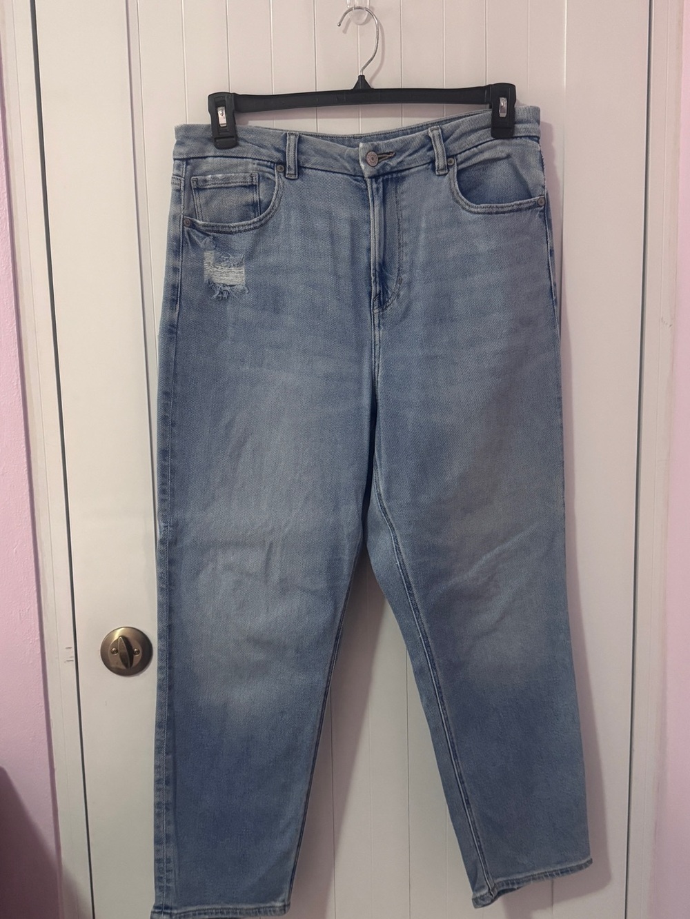 American Eagle Outfitters Light Blue Boyfriend Jeans